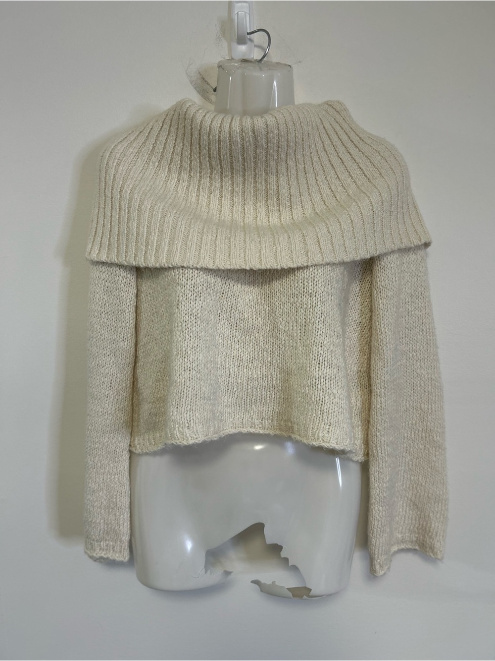 Aerie Cowl Neck Off The Shoulder Knit  Cropped Chunky Cream Sweater